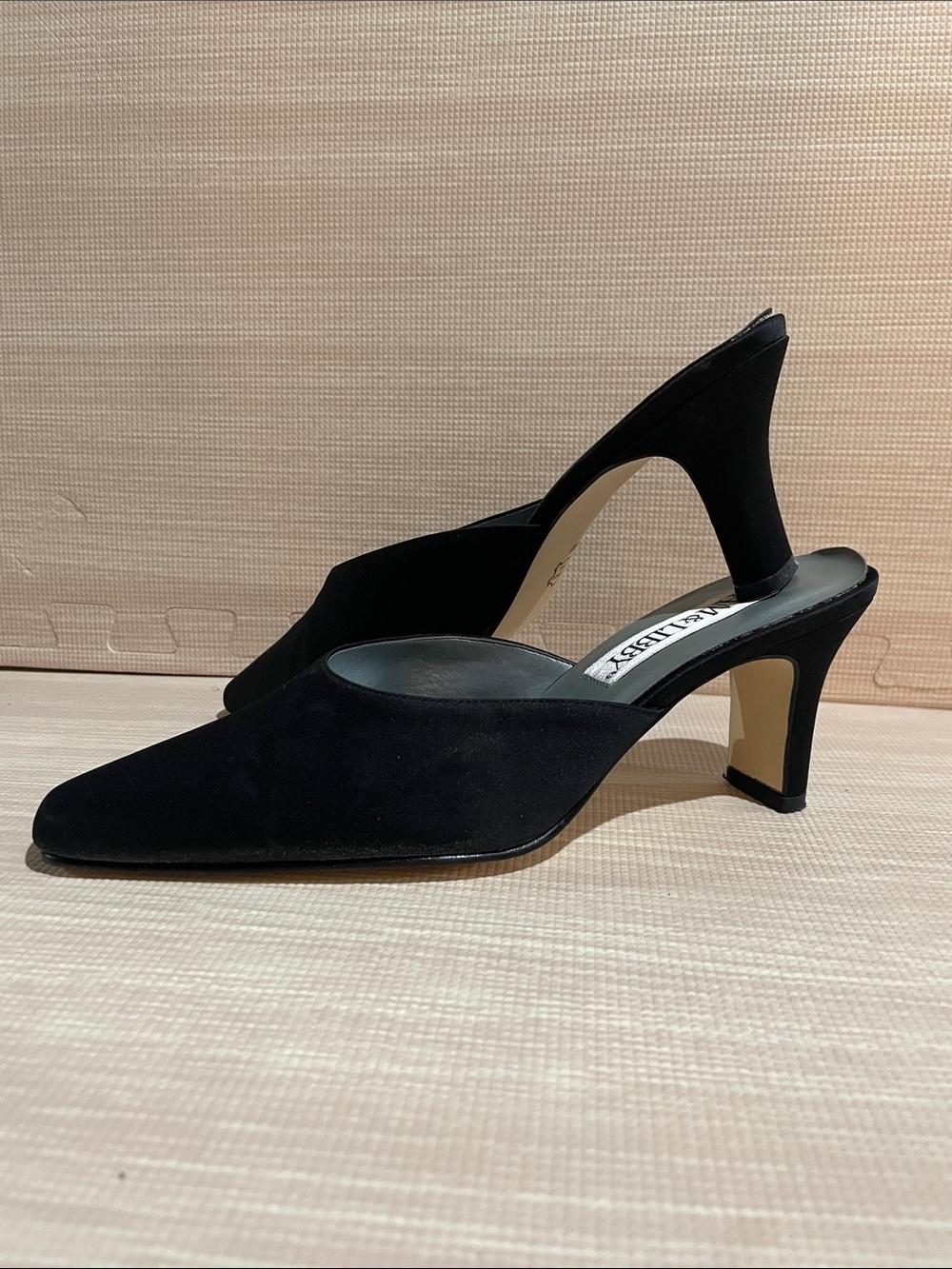 Vintage 90’s Sam & Libby Black Suede Pointed Mule Heels